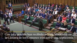 La ovación a un diputado que ha perdido sus extremidades en su vuelta a la Cámara de los Comunes