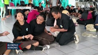 Jaga Warisan Dunia, Ratusan Pelajar Ikut Merajut Noken Dari Bahan Lokal