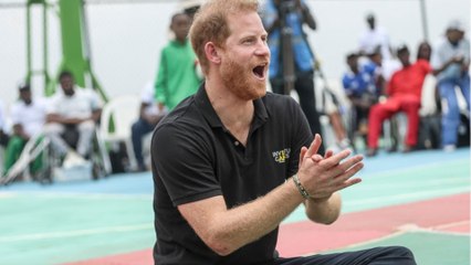 Royal Family: Expert believes the official 2020 portrait hid a cutting message for Prince Harry