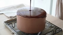 Chocolate Cake With Chocolate Ganache Glaze