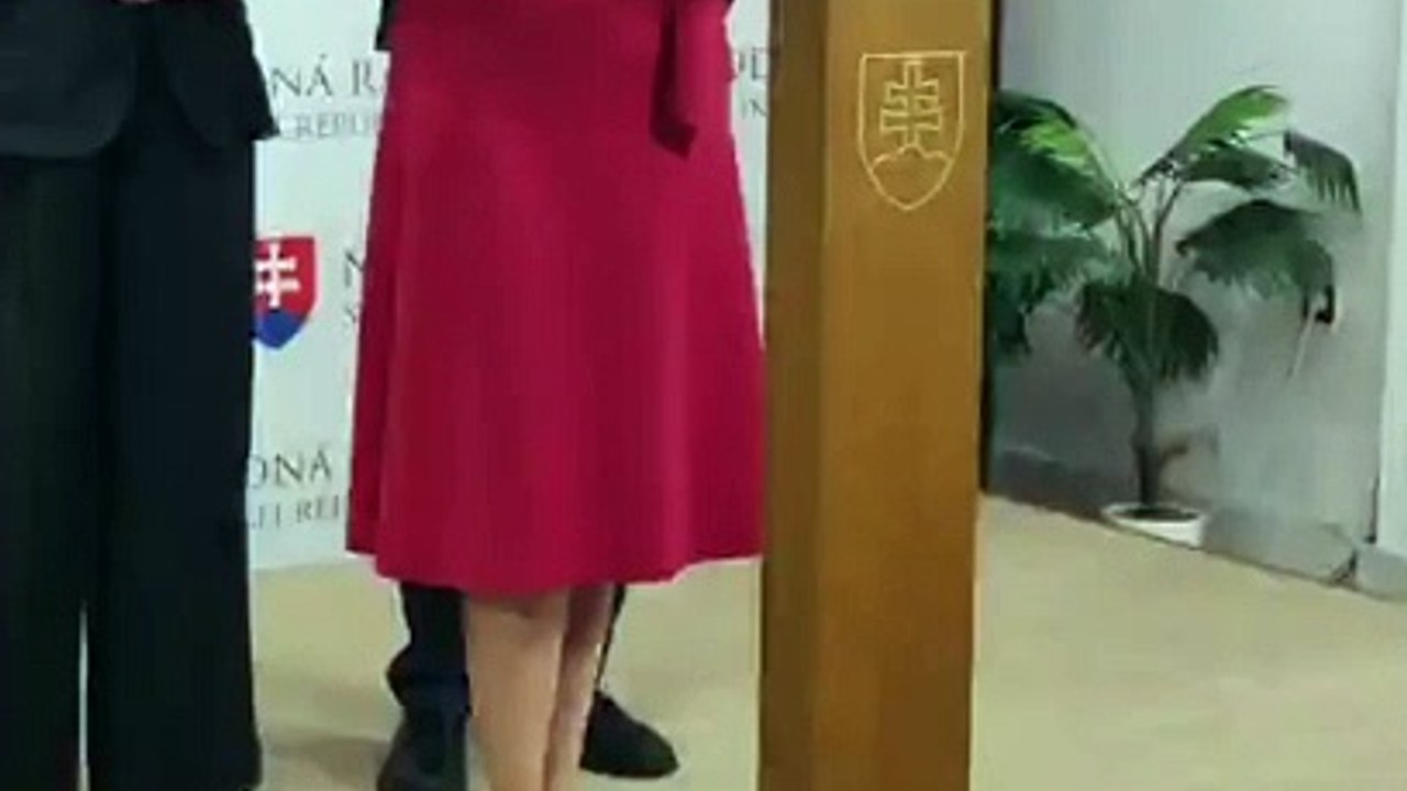 ZÁZNAM: Opozícia kritizuje návrh o STVR, PS vyzýva na jeho stiahnutie