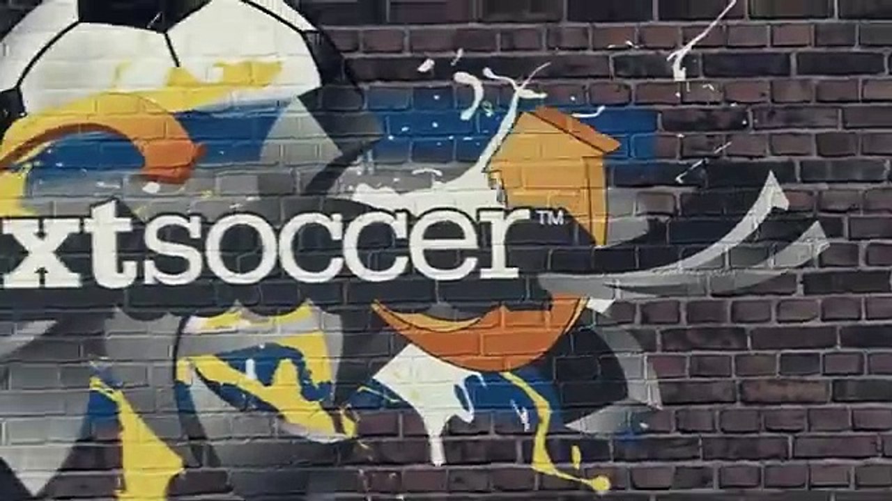 NXTsoccer Training Passing Triangle with central passer