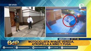 ¡Indignante! Motorizado invade vereda y atropella a niño que salía de edificio en Miraflores