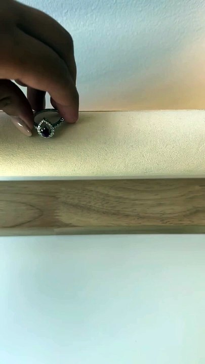 Luvente rings