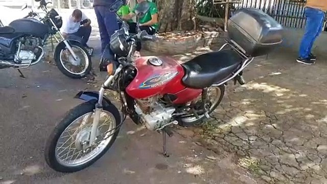 Motociclista fica ferido ao se envolver em acidente com Van no bairro Parque São Paulo