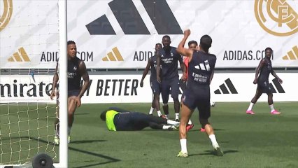 Trailer del documental de Courtois sobre su lesión