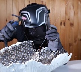 Sophisticated metal crafts inspired by body curves!