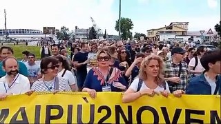 «Mai più 2 novembre»: in 500 alla protesta degli alluvionati di Campi e Montemurlo