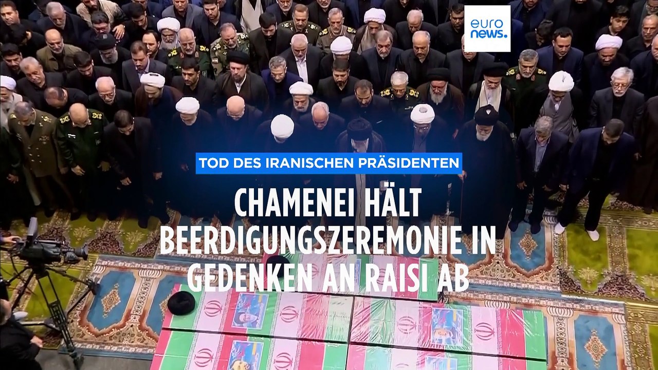 Der oberste Führer Irans hält Beerdigungszeremonie für Raisi ab