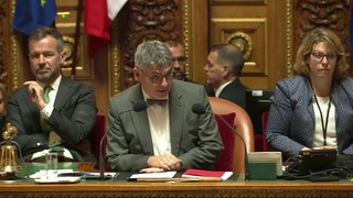 Ingérences étrangères : le Sénat vote pour plus de surveillance