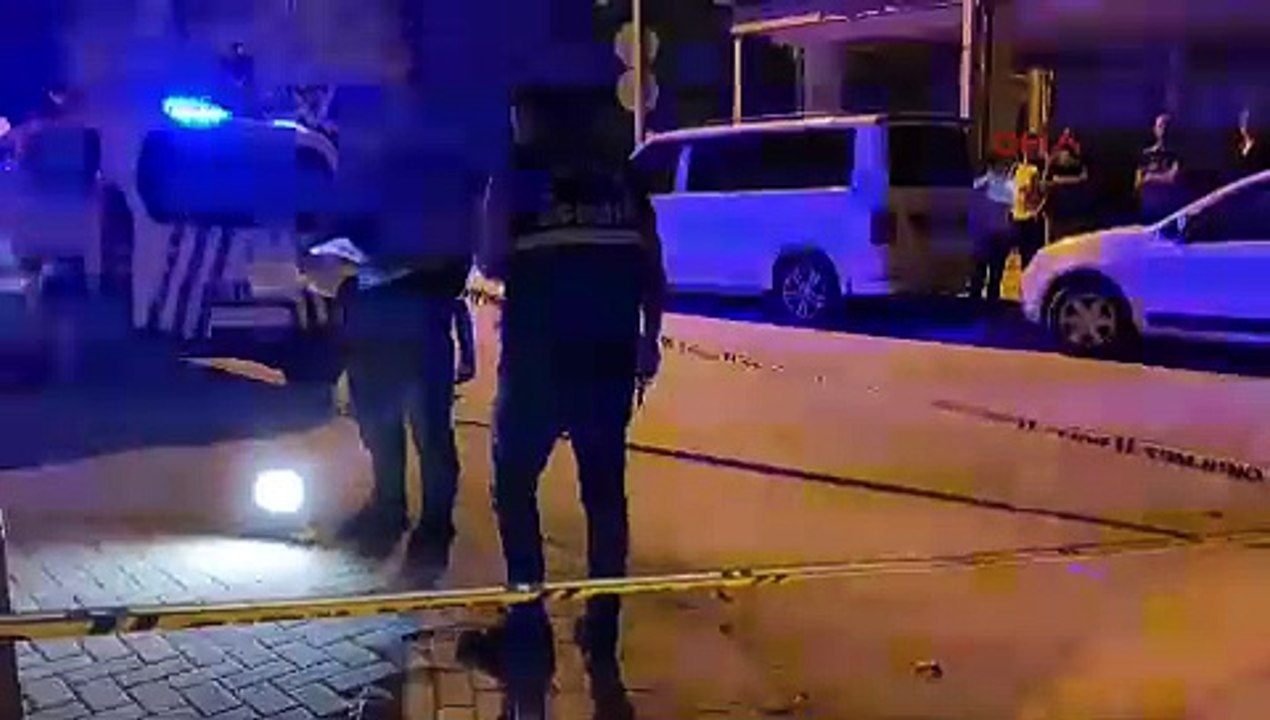Yolda yürürken tabancayla vuruldu