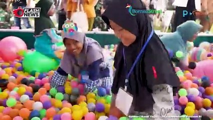 Tinjau Posko Pengungsi di Agam, Presiden Jokowi Serahkan Bantuan Bagi Warga Terdampak Bencana