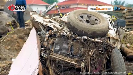 PRESIDEN JOKOWI TINJAU LOKASI BENCANA BANJIR BANDANG DAN GALODO DI KABUPATEN AGAM