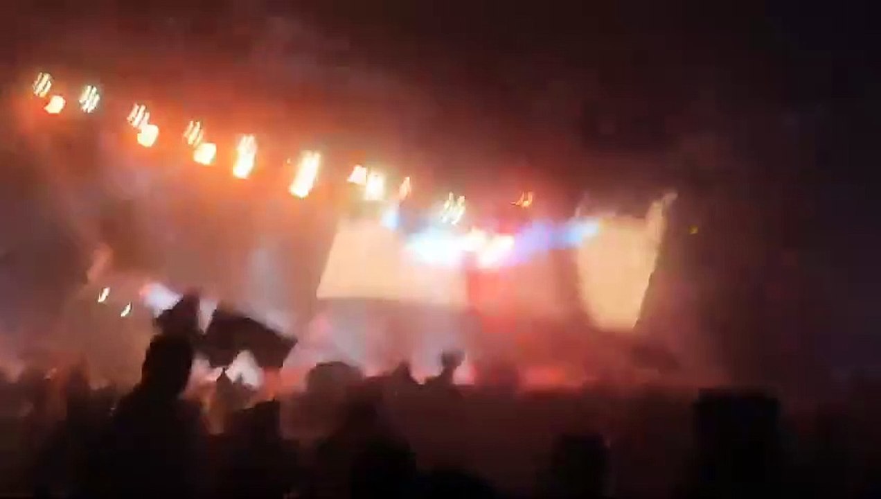 Mexique: Au moins neuf personnes sont mortes et 50 autres ont été blessées lorsqu’un chapiteau s’est effondré sur la scène d’un meeting lors de la campagne pour les élections présidentielles - VIDEO