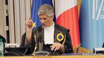 Fiorello in cattedra: riceve il sigillo d'Ateneo all'Università di Urbino. Lui ringrazia, a modo suo