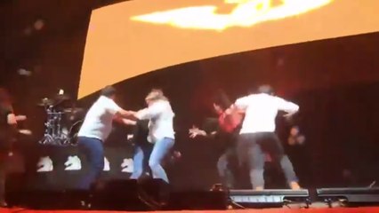 Mexique : un chapiteau s’effondre pendant un meeting électoral et fait au moins neuf morts