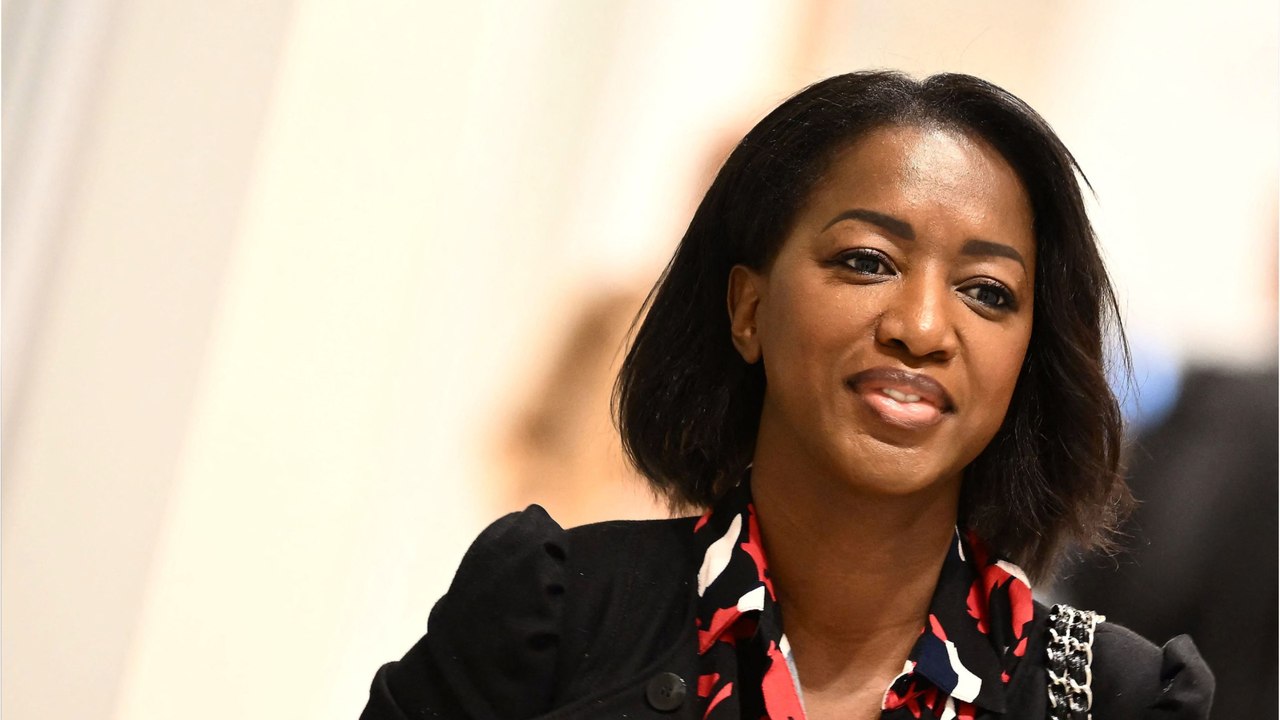 Voici - Hapsatou Sy : la compagne de Vincent Cerutti placée en faillite personnelle