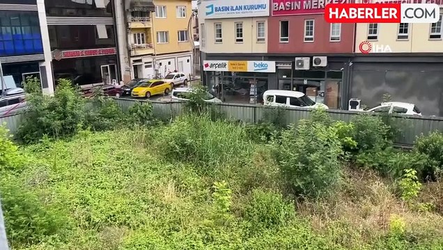 Yağmura hazırlıksız yakalananlar ıslanmaktan kaçamadı