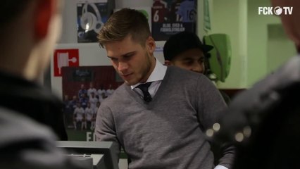 2014.12.15 Rúrik Gíslason, Pelle og Poulsen bag kassen i MegaStore