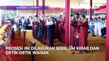 Menuju Detik-detik Waisak Umat Buddha Jalani Puja Bakti hingga Kirab dari Candi Mendut