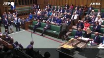 Gb, deputato Tory torna dopo le amputazioni: tributo della Camera dei Comuni