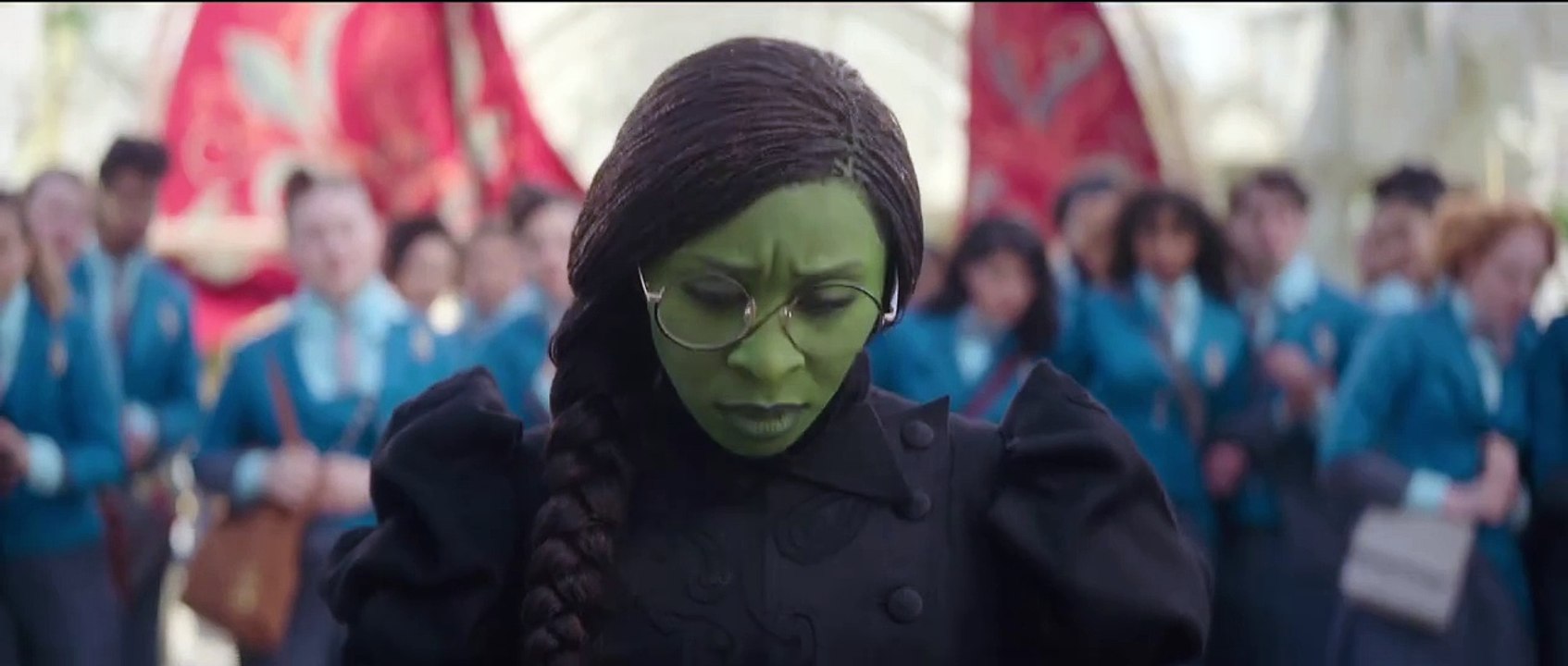 Wicked: Der neue Trailer zum Fantasy-Musical entführt uns in die magische Welt von Oz