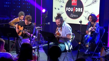 Aliocha Schneider et Waxx interprètent "Better Together" en live dans Foudre