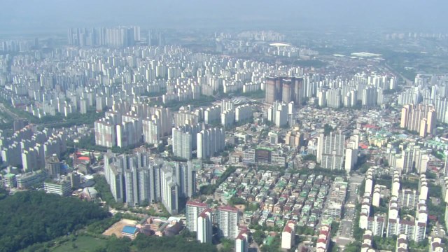 전국 아파트값 반년 만에 상승 전환...서울 전세 53주째 상승 / YTN