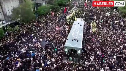İran Cumhurbaşkanı Reisi'nin defnedileceği türbede izdiham yaşanıyor