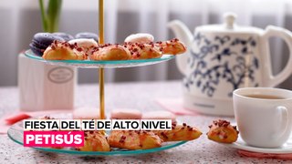 Fiesta del té de alto nivel: petisús