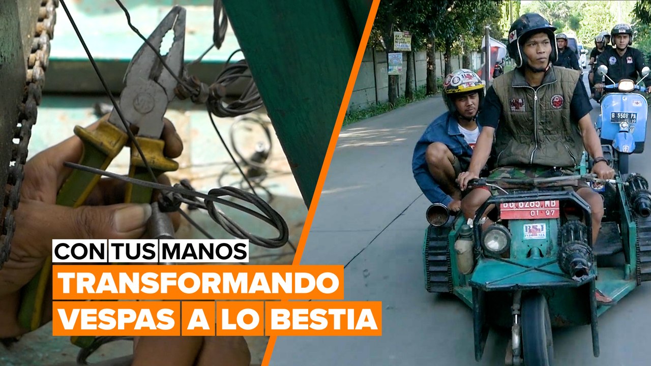 Con tus manos: con Vespas y a lo loco por Yakarta