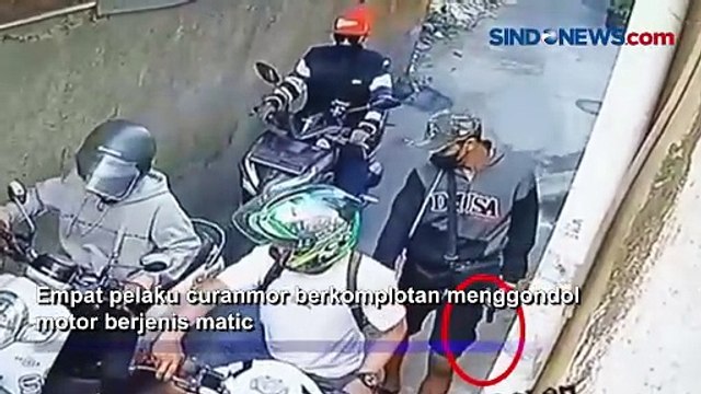 Terekam CCTV, Kawanan Curanmor Bersenjata Api Beraksi di Kemayoran