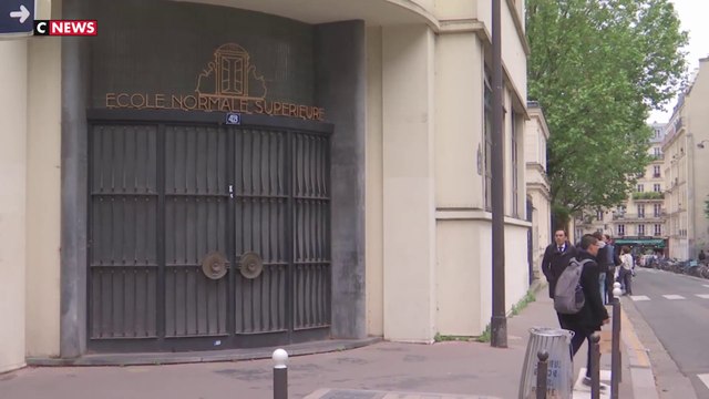 Israël-Hamas : des étudiants propalestiniens manifestent à l'École normale supérieure de Paris