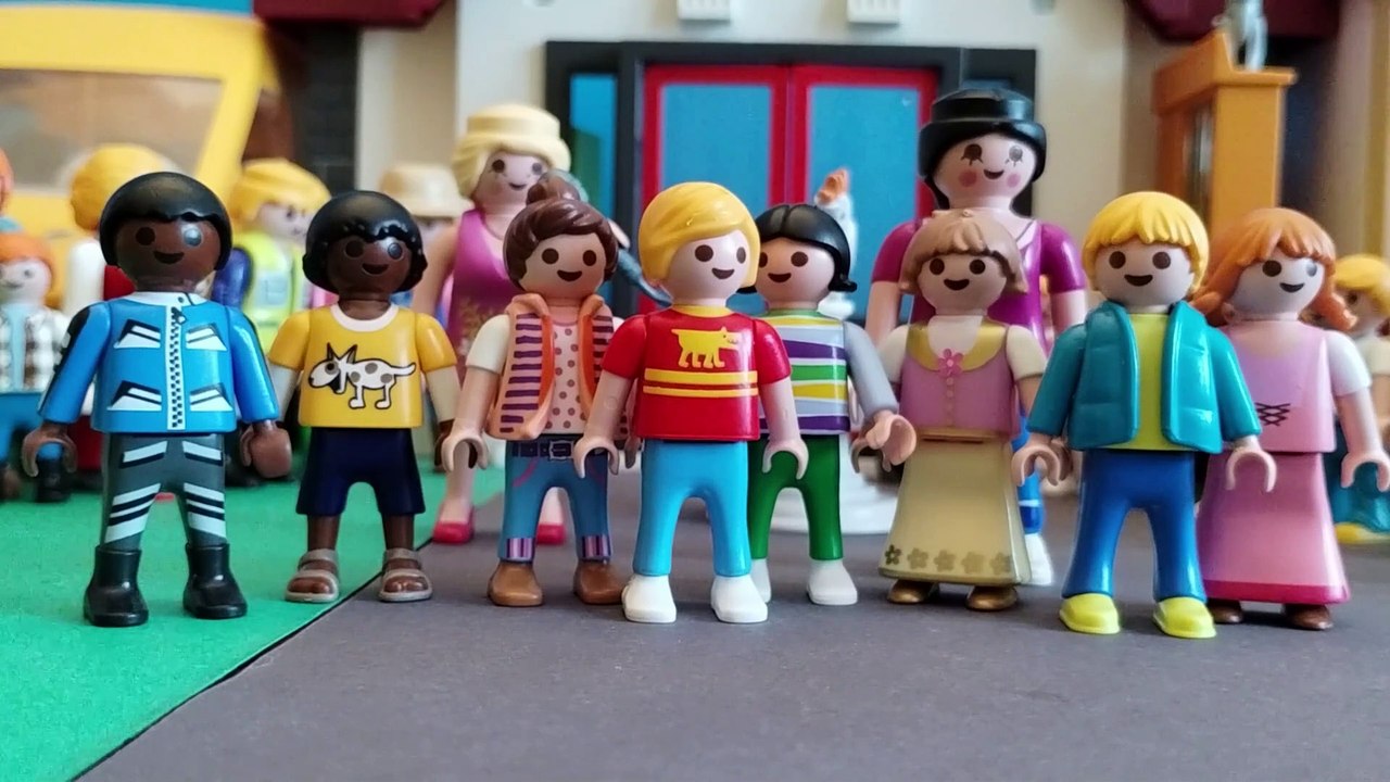 Erste Tag im Schule für Ronja