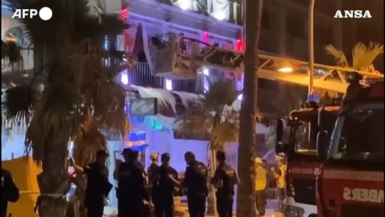 Spagna, crolla un ristorante a Maiorca: 4 morti e decine di feriti