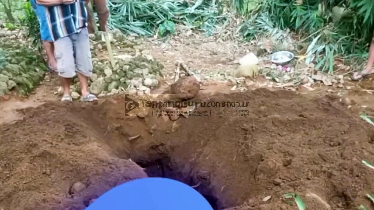 VIRAL BARU MENINGGAL SATU HARI MAKAM MAHASISWI DI PURBALINGGA DI BONGKAR