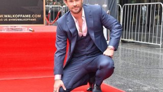 Chris Hemsworth enthüllt Hollywood-Stern für 