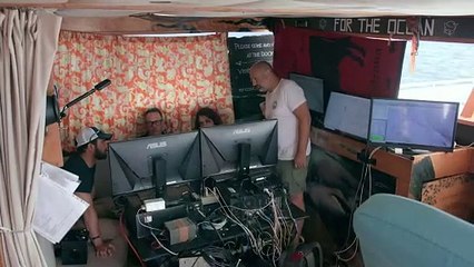 ABYSS CLEAN ARRIVA AL CINEMA, TRA I  PROTAGONISTI LO STRETTO