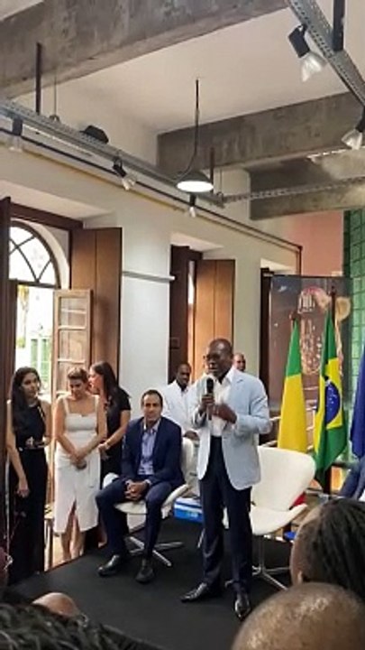 Câmara de Salvador homenageia presidente do Benin, Patrice Talon