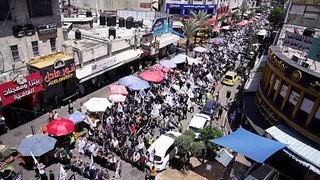 مسيرة في رام الله تضامنا مع غزة
