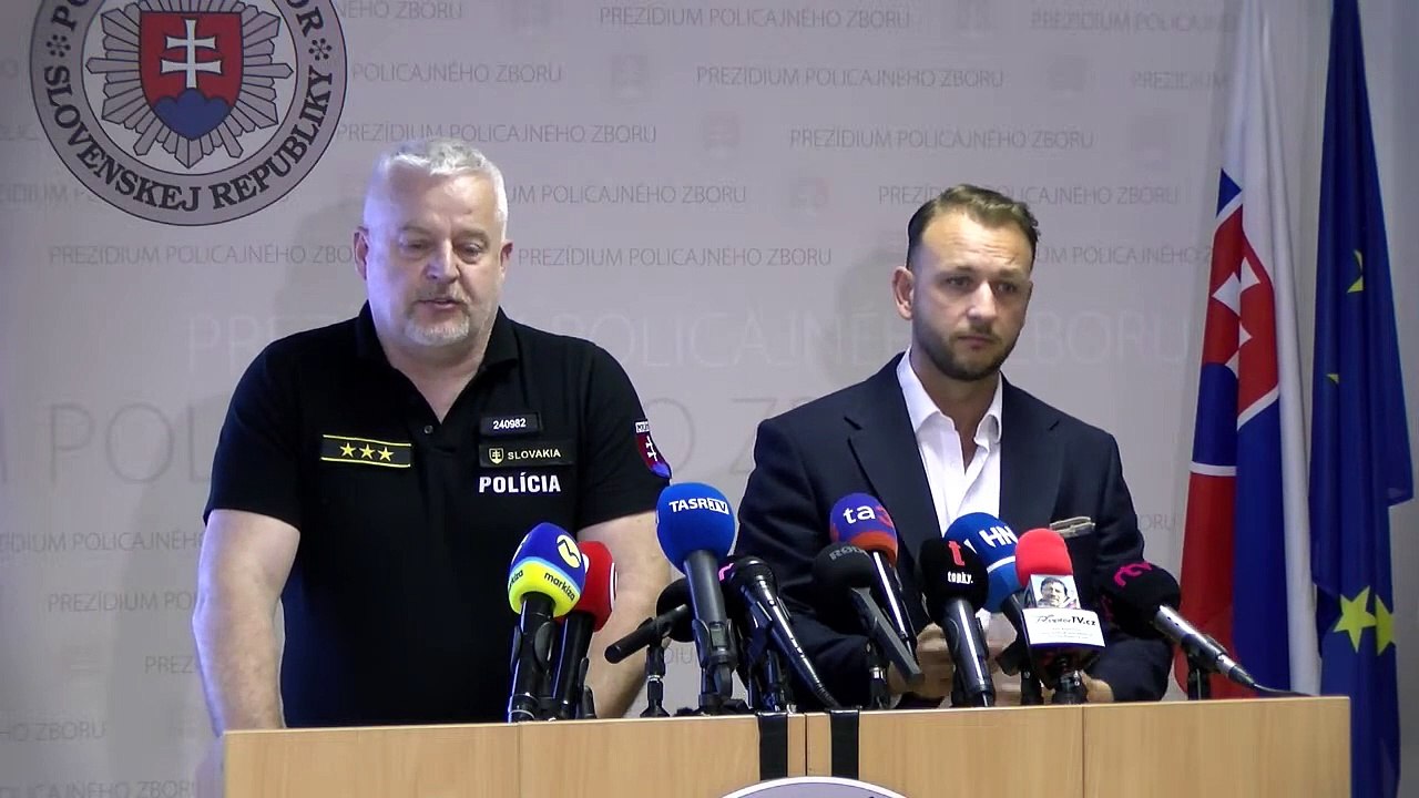 ZÁZNAM: TK ministra vnútra SR M. Š. Eštoka a prezidenta PZ Ľ. Soláka