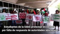 Estudiantes de la UdeG protestan en rectoría por falta de respuesta de autoridades