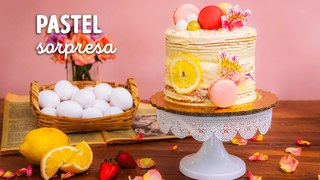 Delicioso pastel de limón con frutos rojos, receta especial