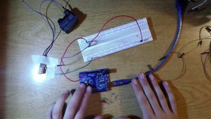 Verificare lo stato di una lampadina tramite una fotoresistenza e Arduino per creare una segnalazione opto isolata