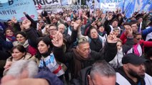 احتجاجًا على إجراءات التقشف الحكومية... المعلمون الأرجنتيون يضربون عن العمل