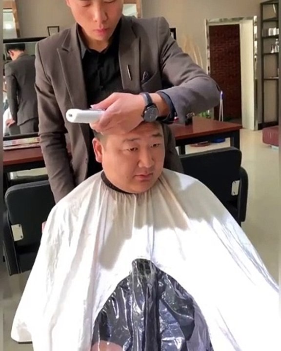 Hilarious Barber's Unique Haircut Techniques Leave Customers in Stitches