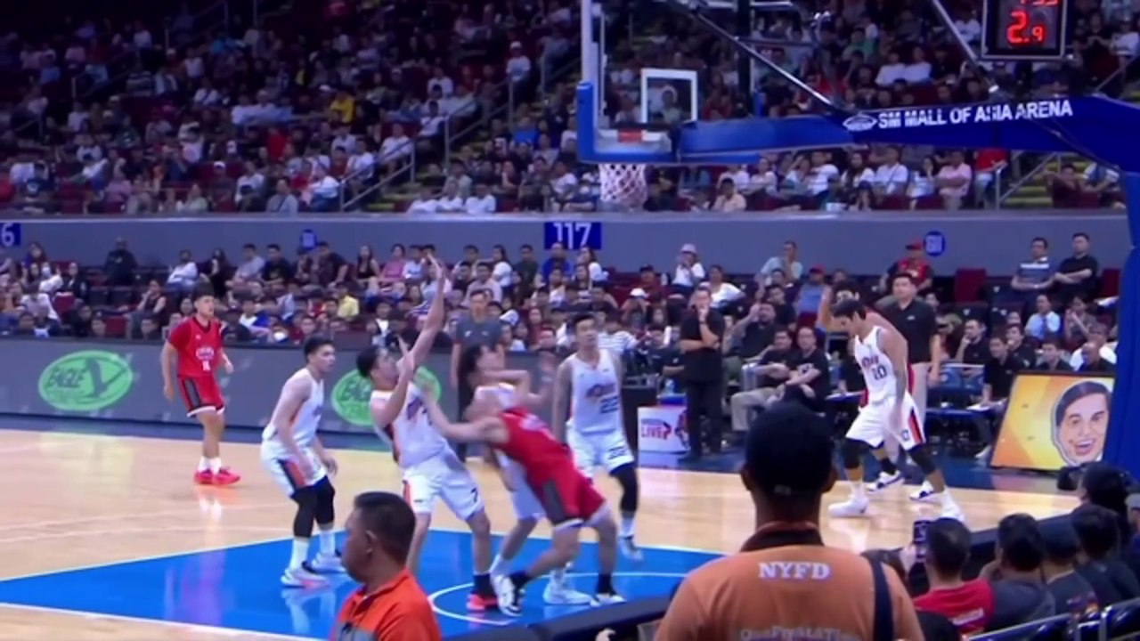 Cliff Hodge gets ejected for FFP1 on Scottie Thompson!