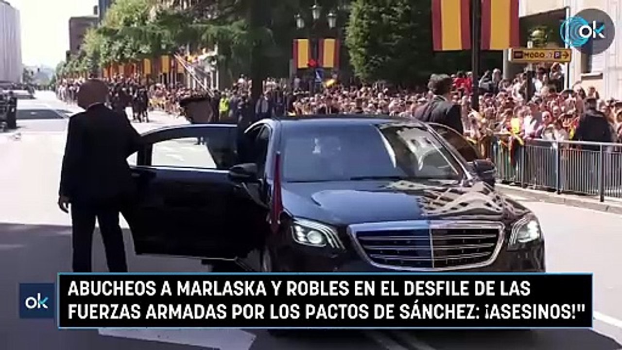 Abucheos a Marlaska y Robles en el desfile de las Fuerzas Armadas por los pactos de Sánchez: ¡Asesinos!"