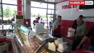 Diyarbakır'da otomobil kasap markete daldı