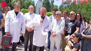 Adana'da veteriner hekimler ve hayvanseverlerden eylem: Sokaktaki hayvanların her biri mahalle sakini